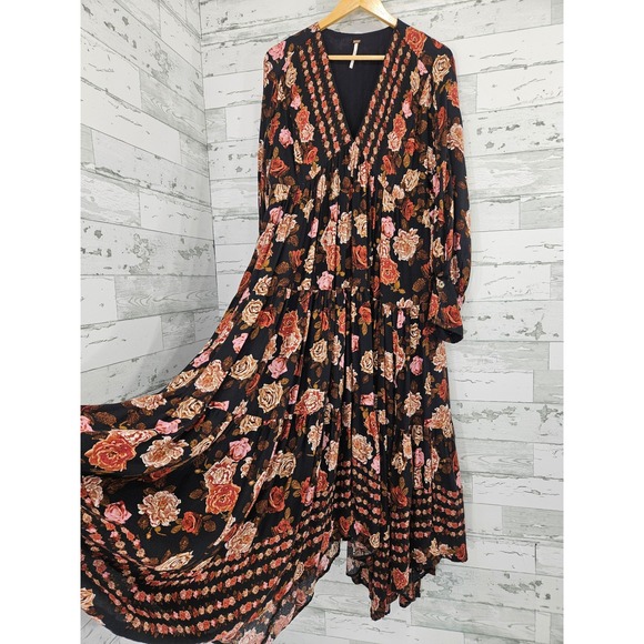 Free People Dresses & Skirts - Free People Floral Tiered Maxi Dress Black Rose Boho V-Neck Long Sleeve Medium